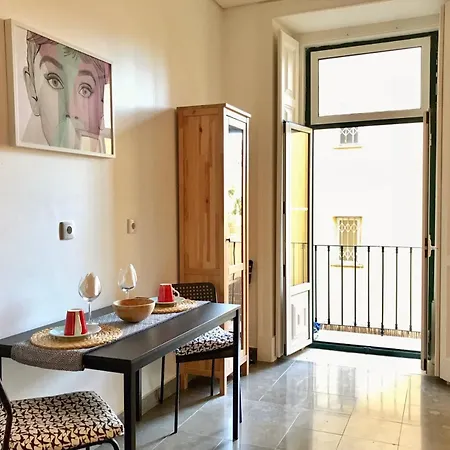 137 Casinha Da Estrela * 리스본